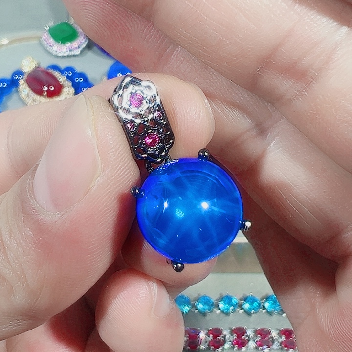 非金属红色蓝色满镶嵌吊坠戒指