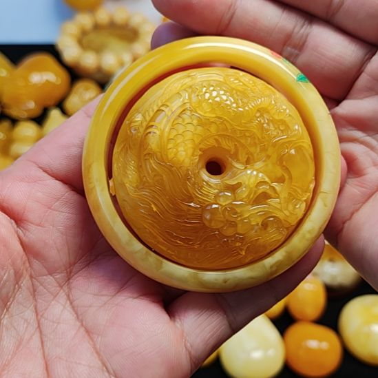 蜜蜡未镶嵌手镯手镯55。