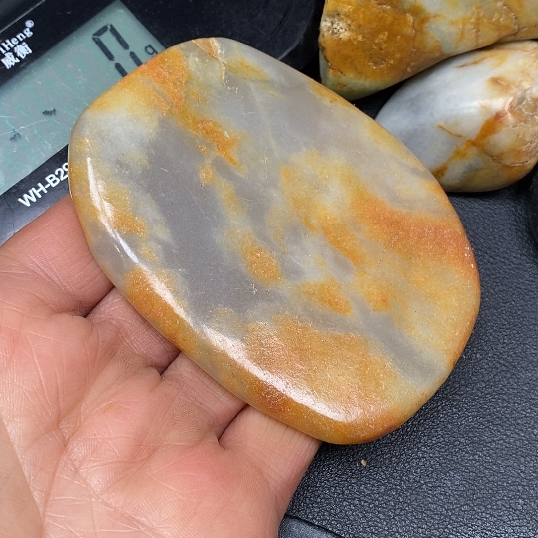 和田玉未镶嵌珠宝奇石