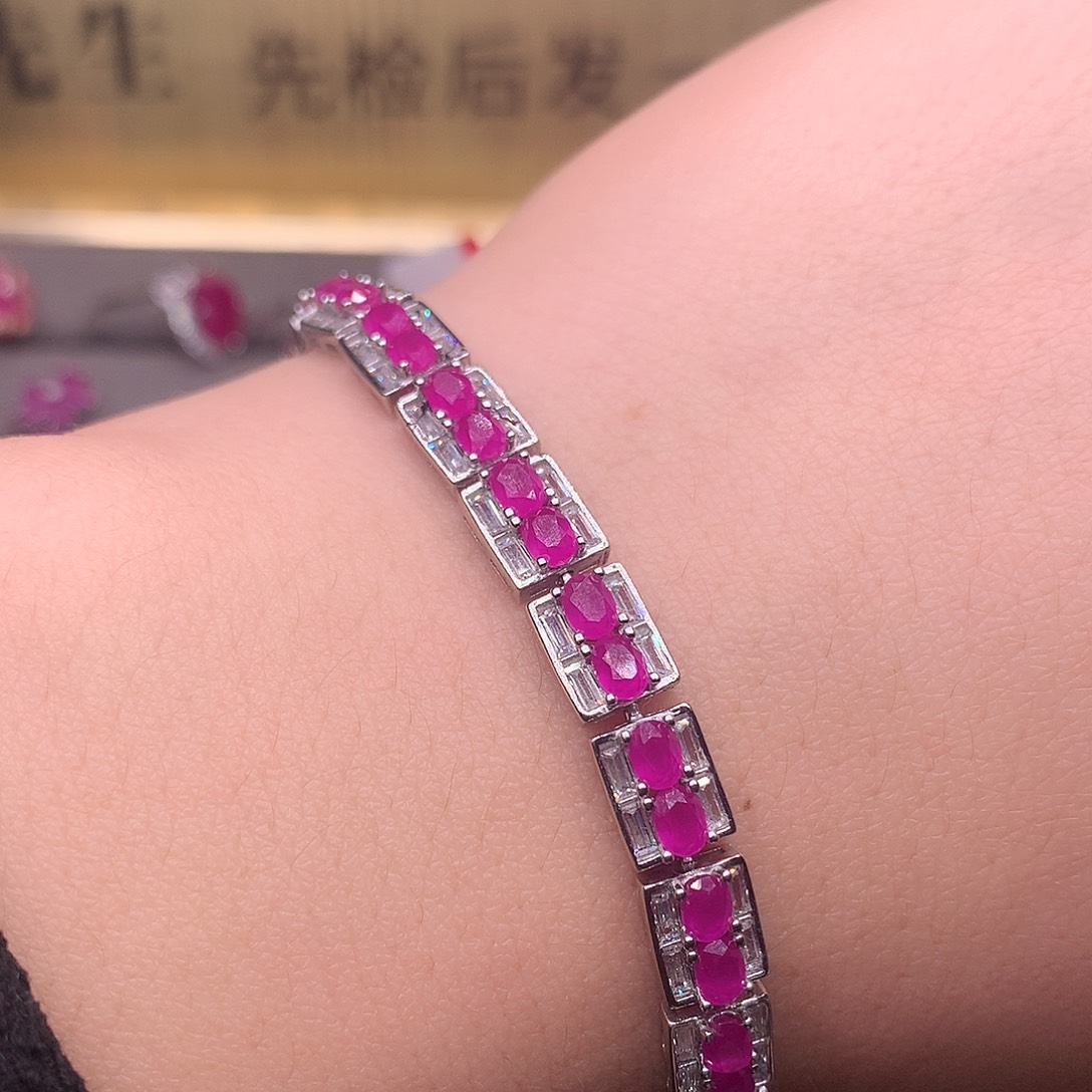 红宝石手链银S925镶嵌