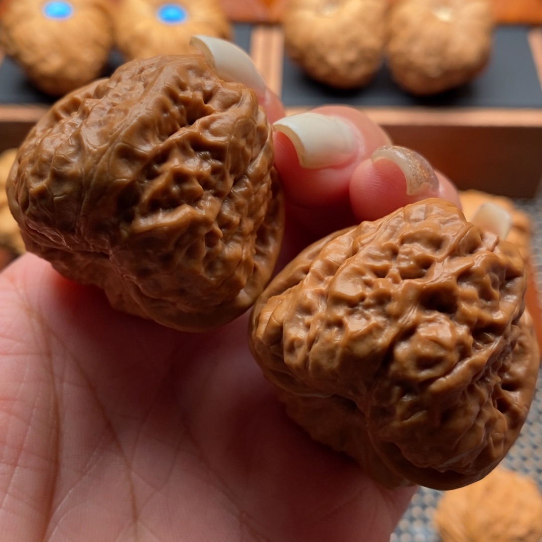 文玩核桃把件39尺寸哇哇