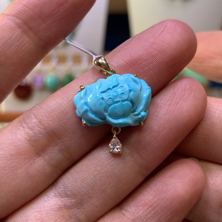 绿松石18K金镶嵌吊坠