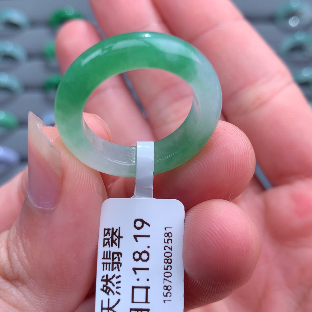 翡翠戒指未镶嵌天然