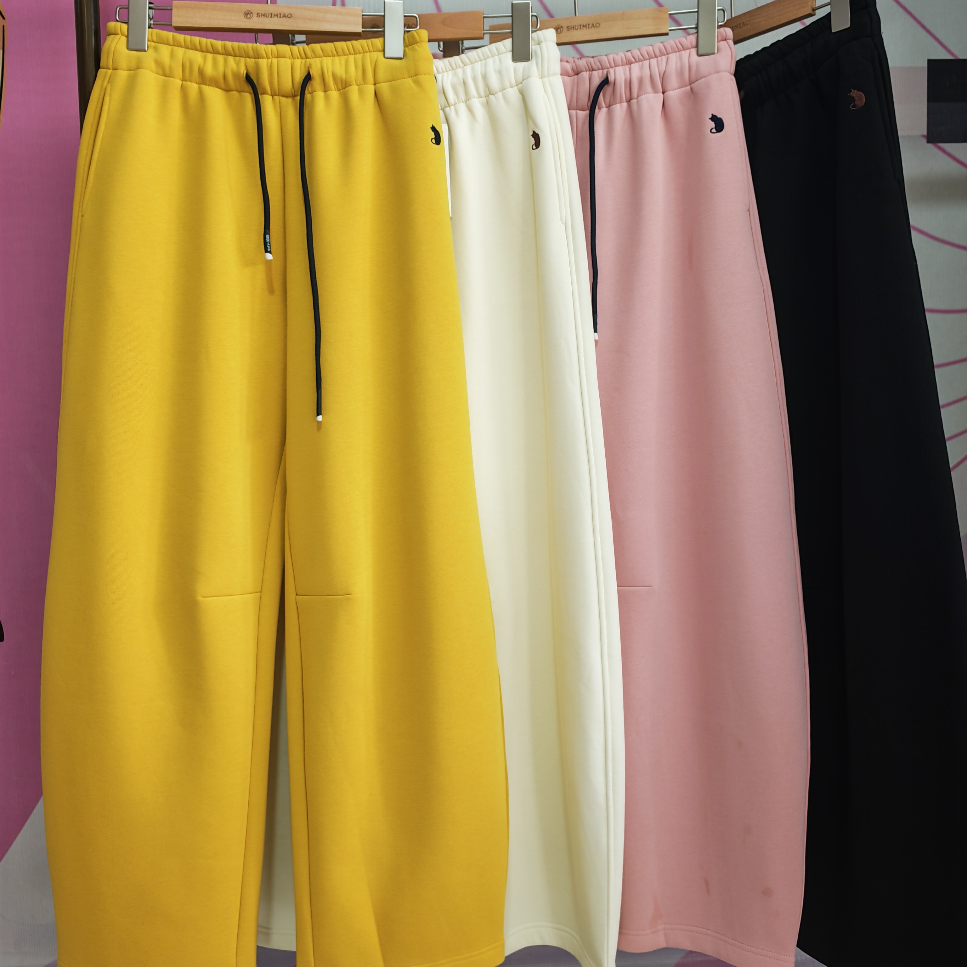 水淼2025新款1551多巴胺植绒微香蕉裤