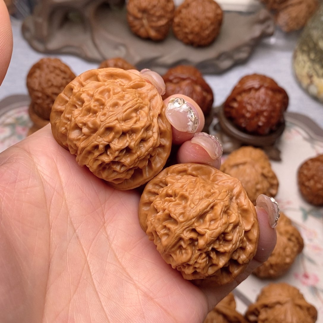 【闪购商品】文玩核桃把件小*一宫灯