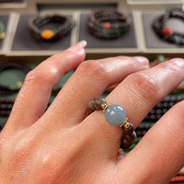 沉香沉香木制品0.4戒指