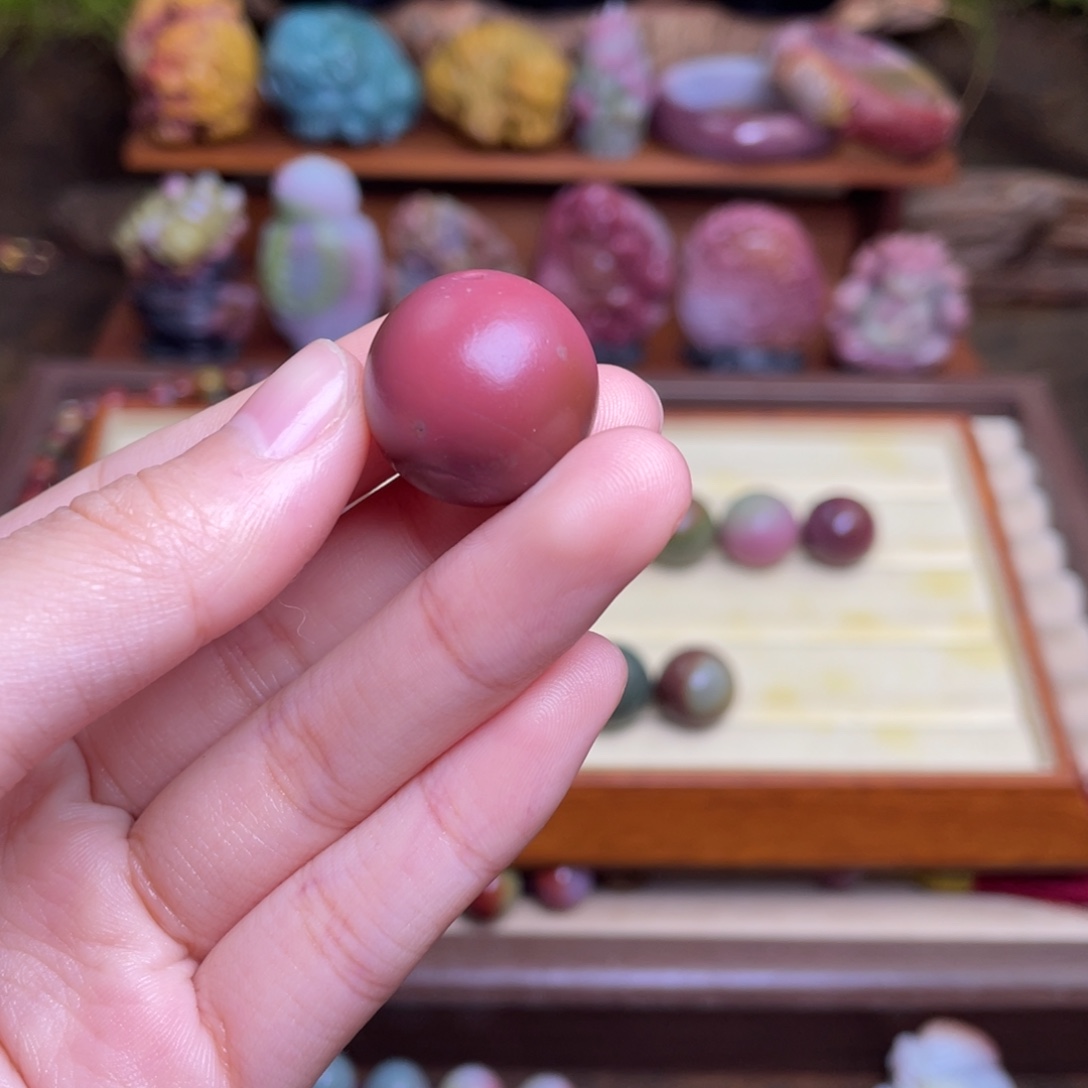 阳****玛瑙/玉髓未镶嵌珠宝半成品盐源玛瑙珠珠