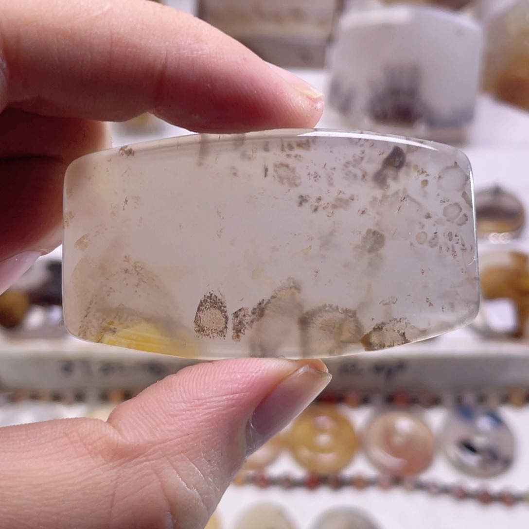 玛瑙/玉髓未镶嵌珠宝奇石