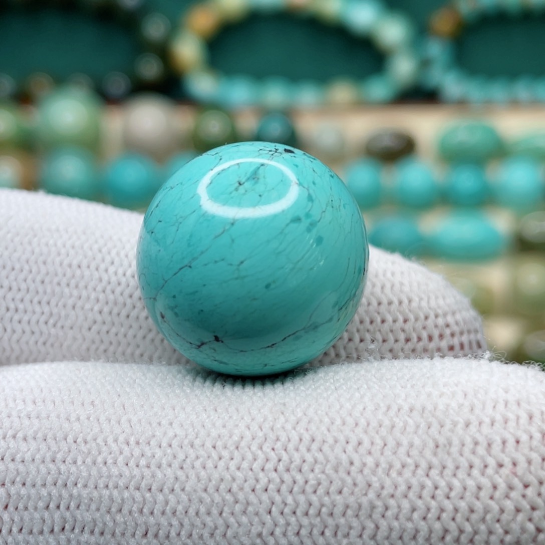 绿松石未镶嵌颈饰