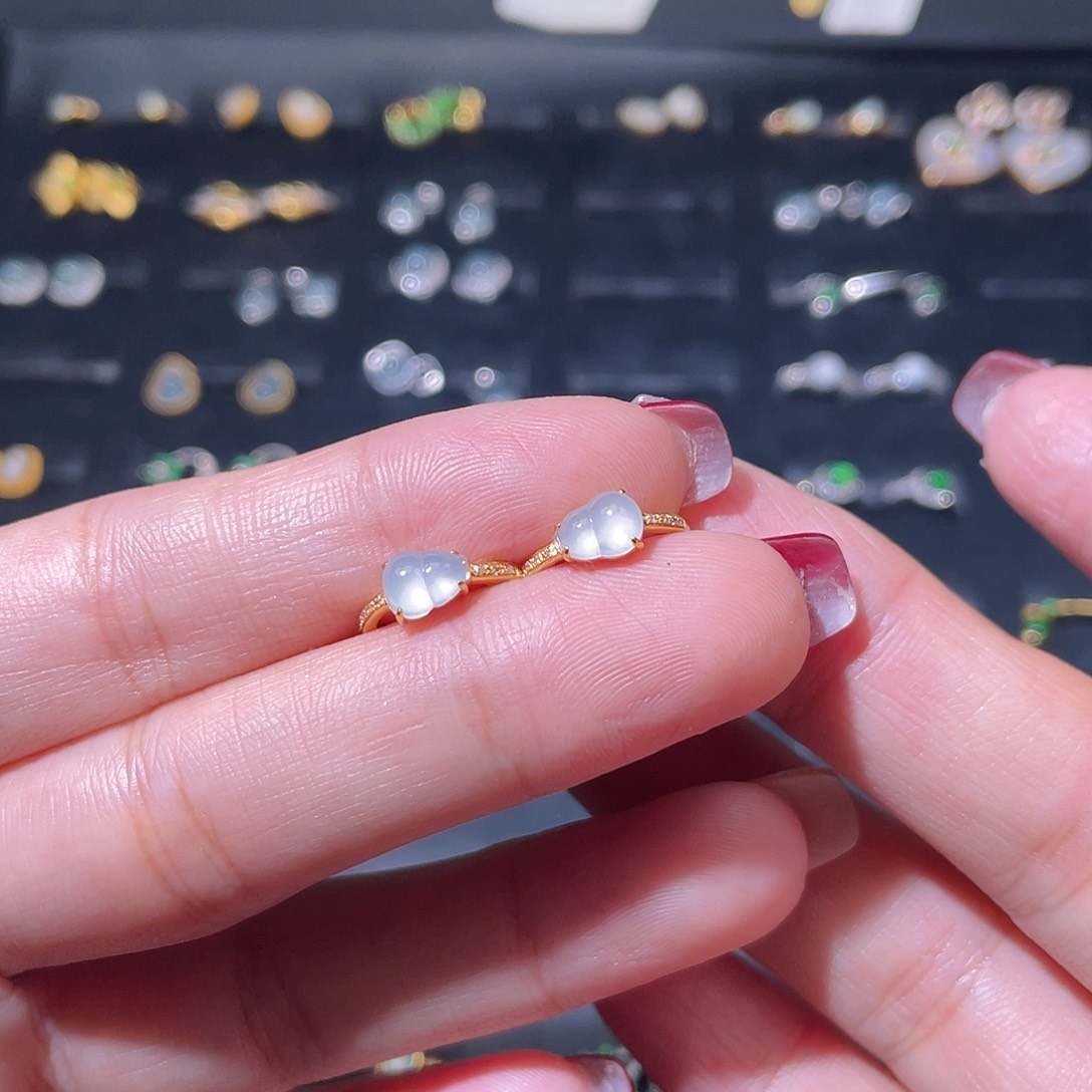 翡翠耳饰18K金镶嵌惘**堆耳饰