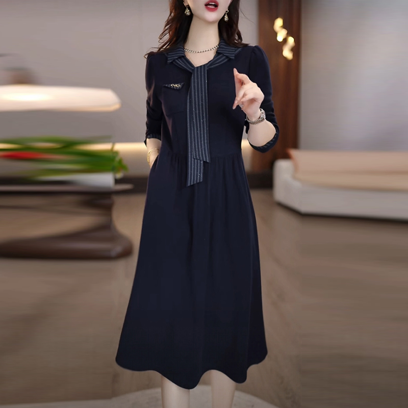 棉感精纺洋气衣服女2025秋冬季新款时尚中长款小个子打底连衣裙子