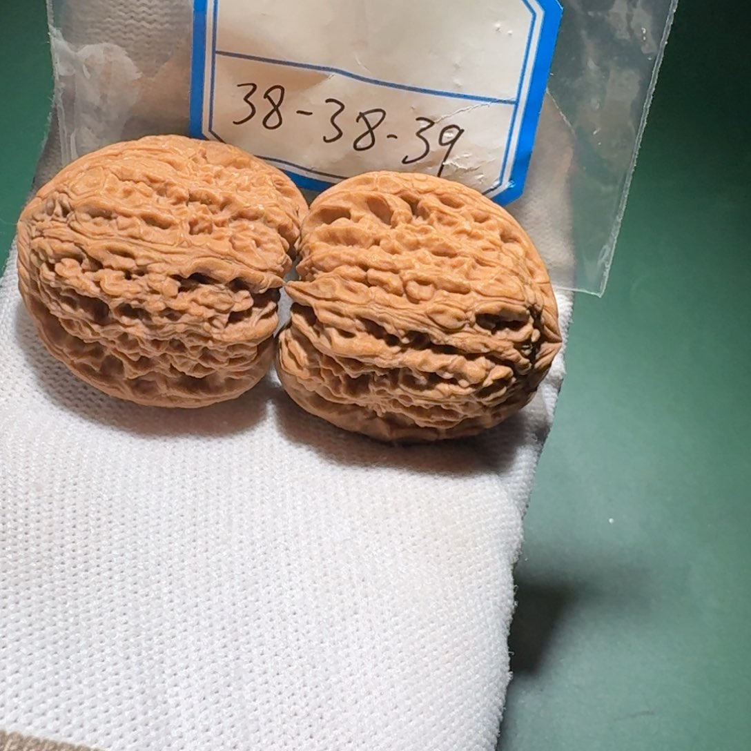 文玩核桃吊坠87号南疆