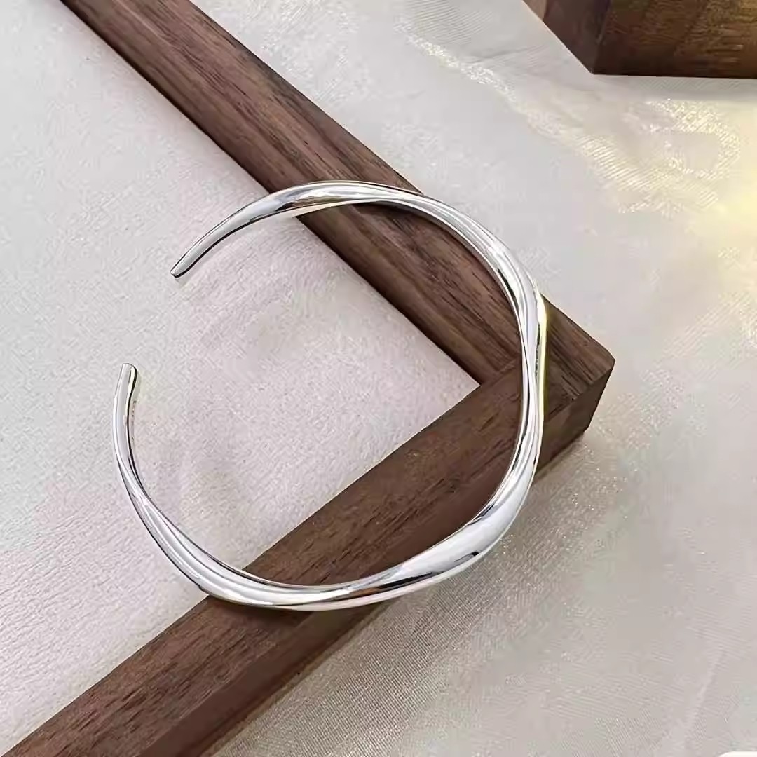莫比乌斯开口手镯足银999简约百搭高级感情人节送女朋友