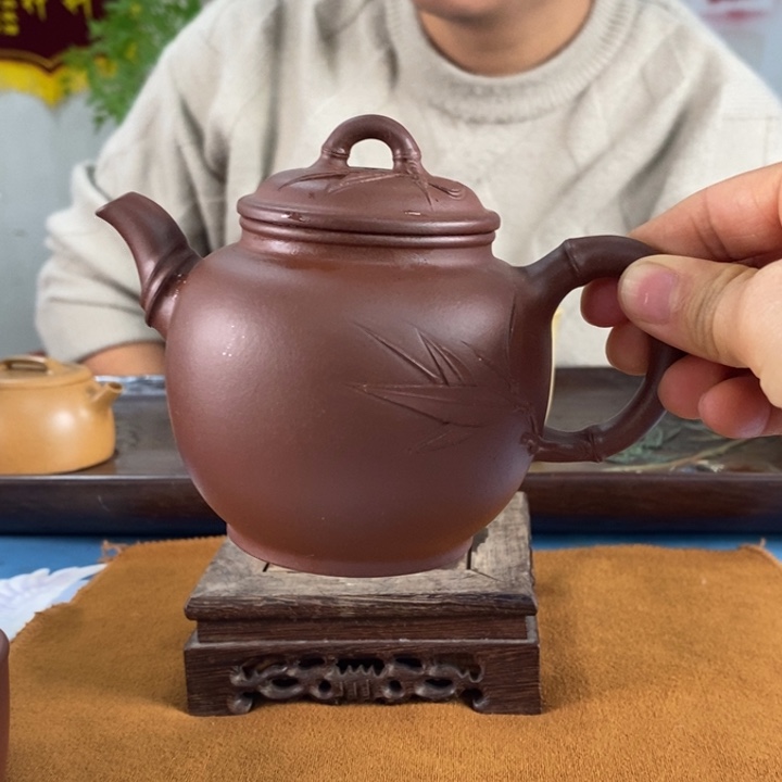 紫砂茶壶底槽清270左右的容量