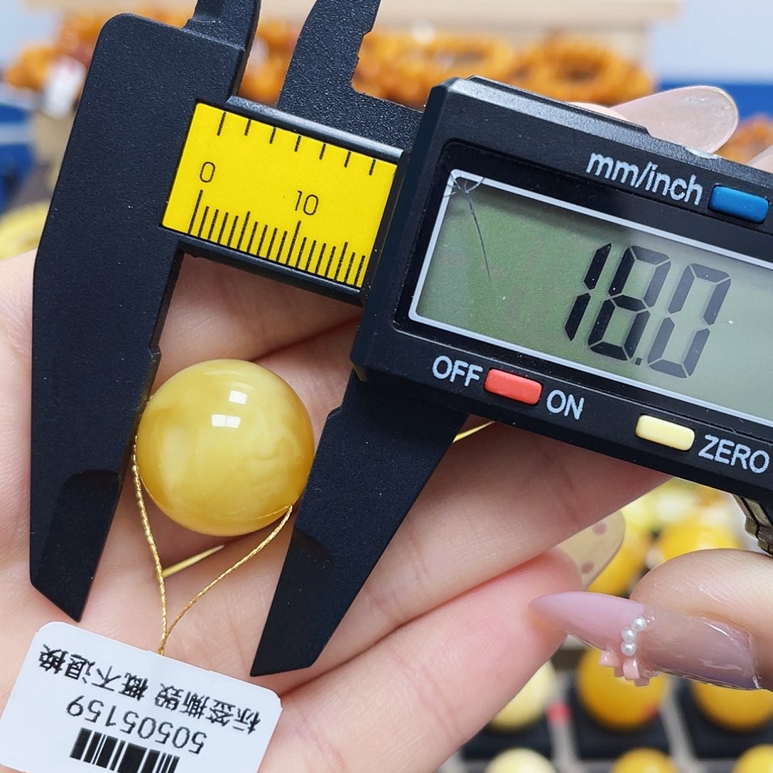未镶嵌琥珀珠宝奇石18mm