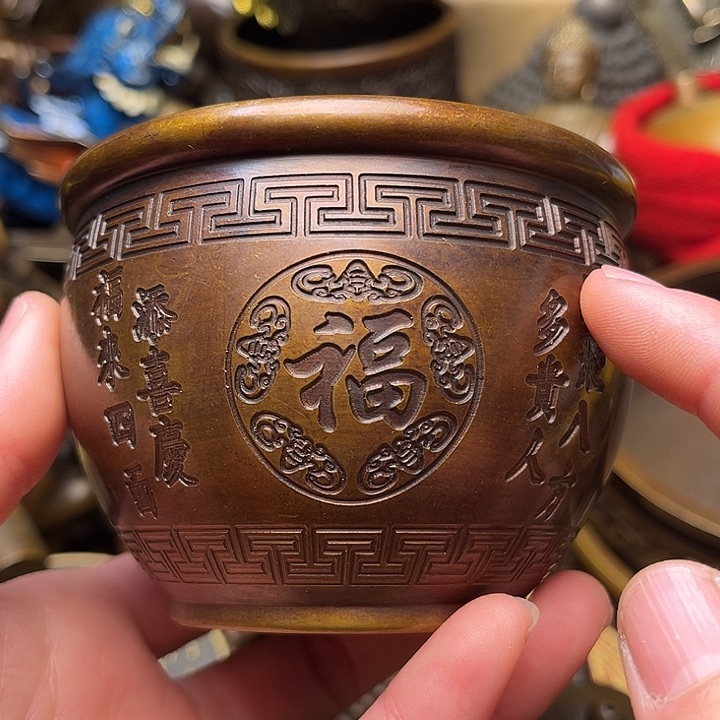 精美铜器批发档口