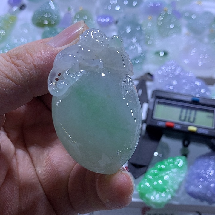 翡翠未镶嵌颈饰天然翡翠A货吊坠
