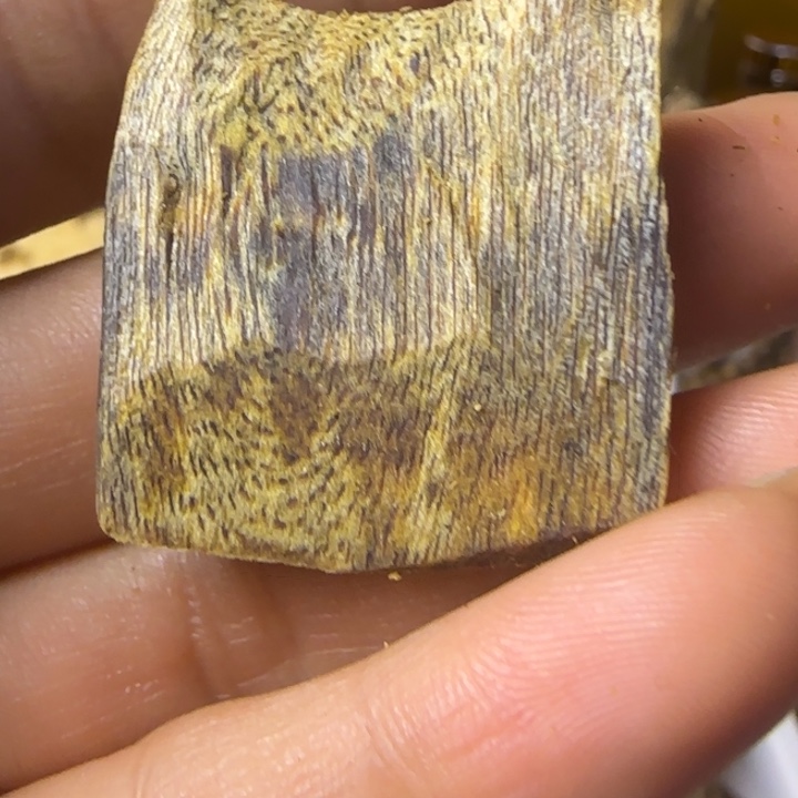 沉香沉香碎屑原材料块料