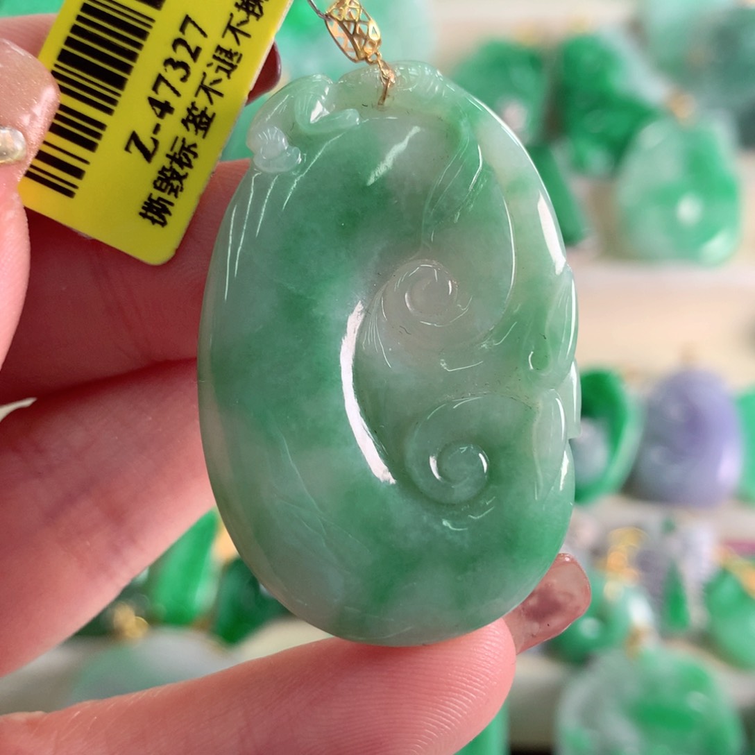 翡翠吊坠(不含链)18K金镶嵌