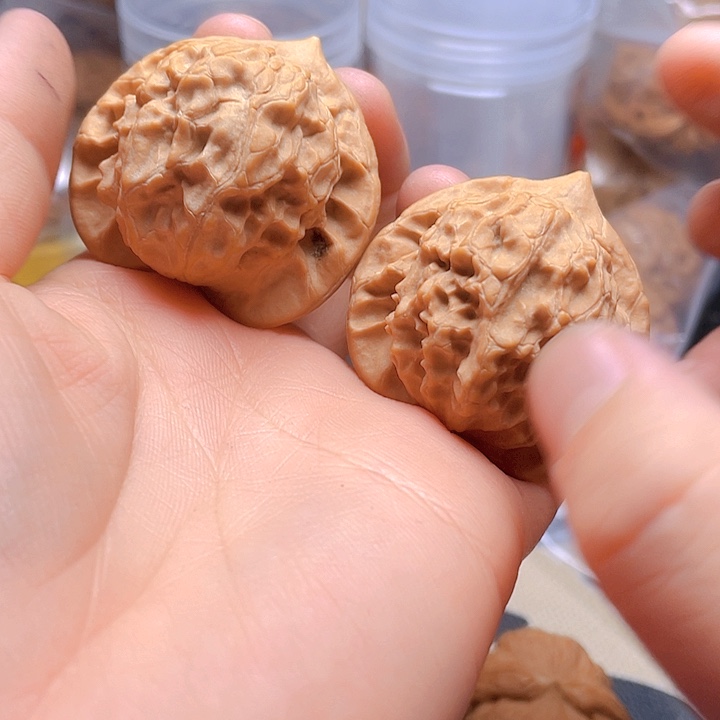 文玩核桃吊坠㝧大耳朵图图