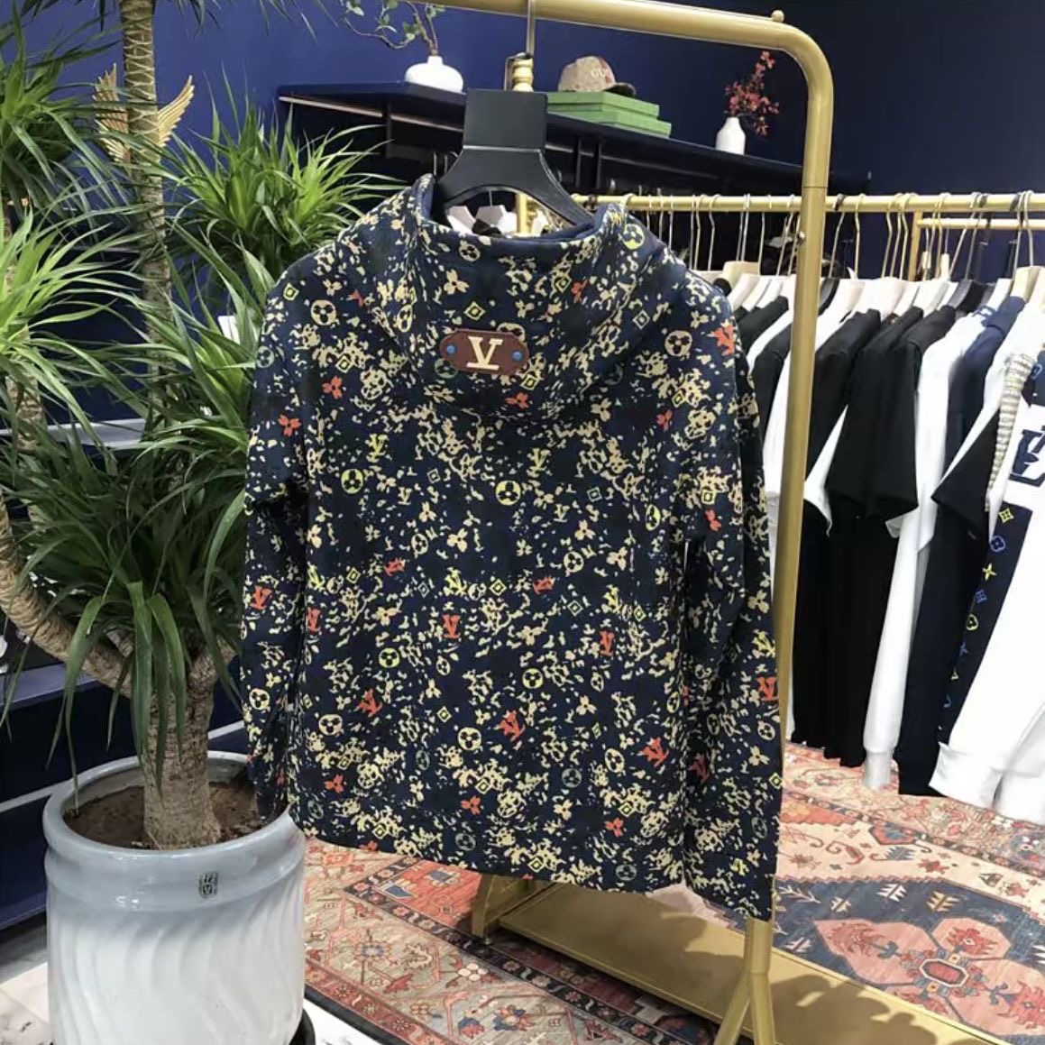 BW 时尚保暖免烫套头款秋季网红卫衣长袖秋冬字母男士 K-577