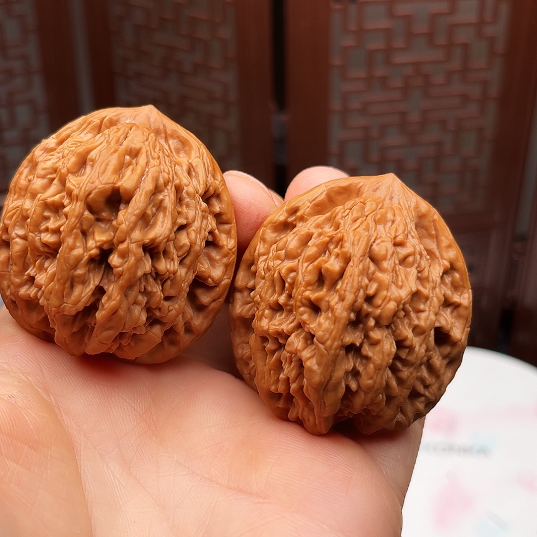 文玩核桃吊坠麦虎