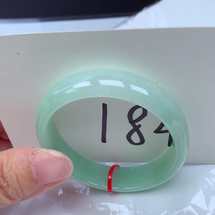 翡翠手镯（贵妃镯）未镶嵌翡翠