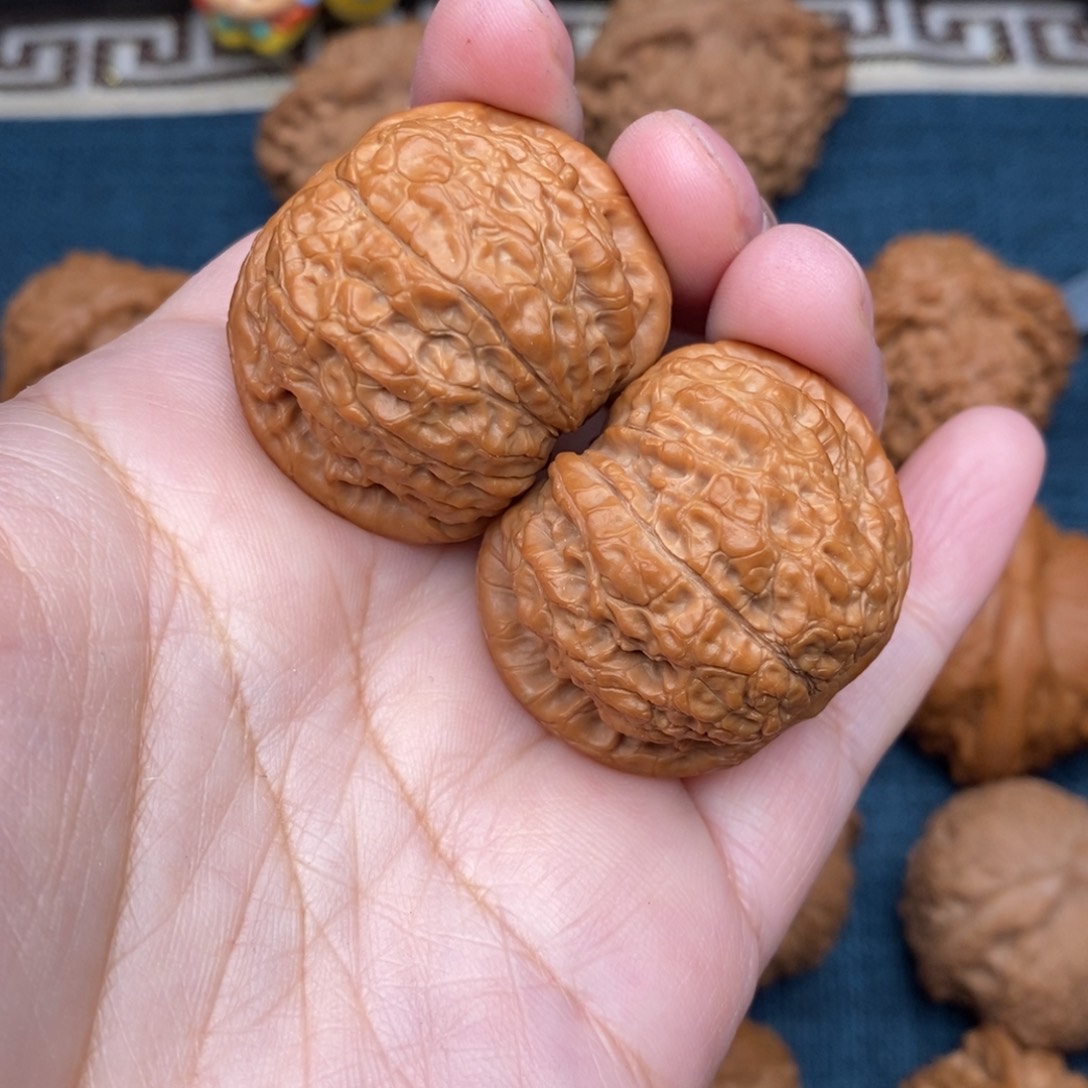 文玩核桃把件36.8精品血麒麟全品