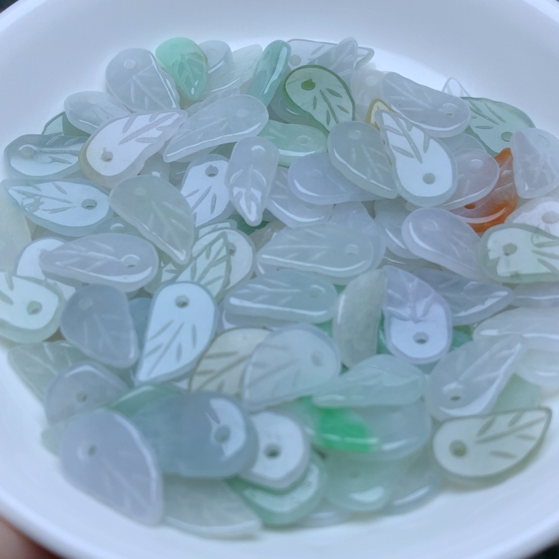 翡翠a货小树叶30个