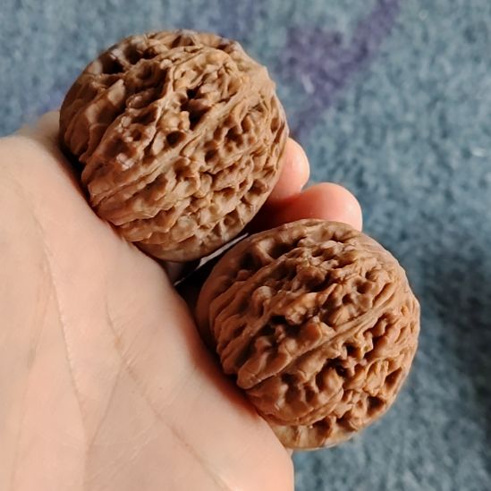 文玩核桃吊坠38菊花底四座楼