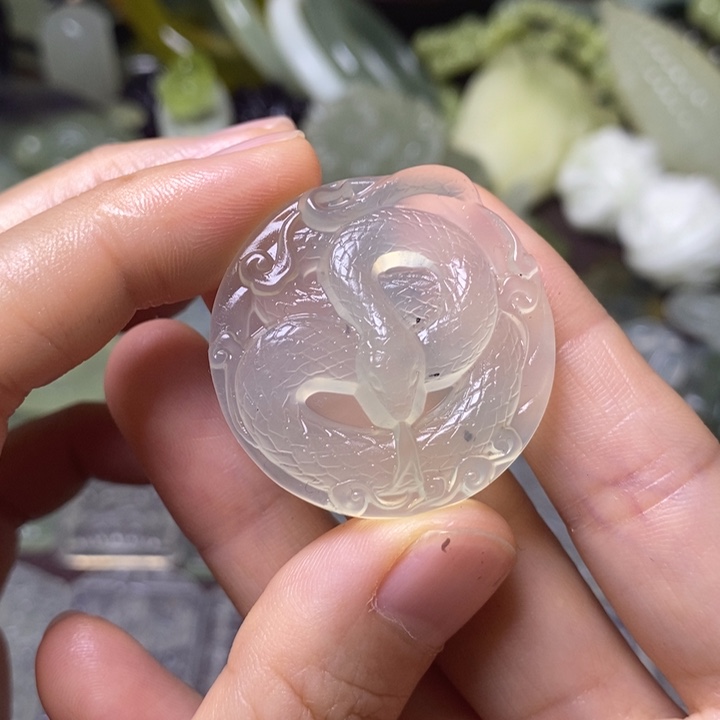 岫玉岫玉颈饰未镶嵌