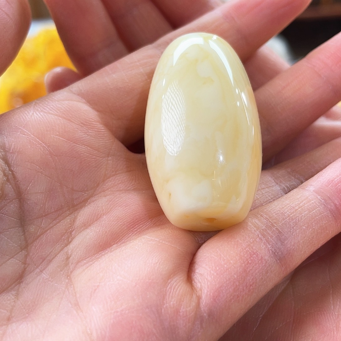 琥珀颈饰未镶嵌蜜蜡桶珠