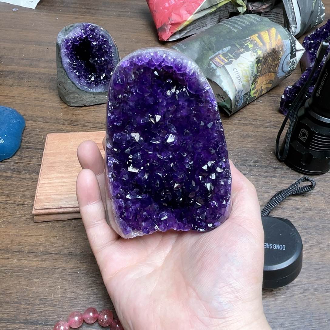 紫晶大型摆件（非配饰）未镶嵌