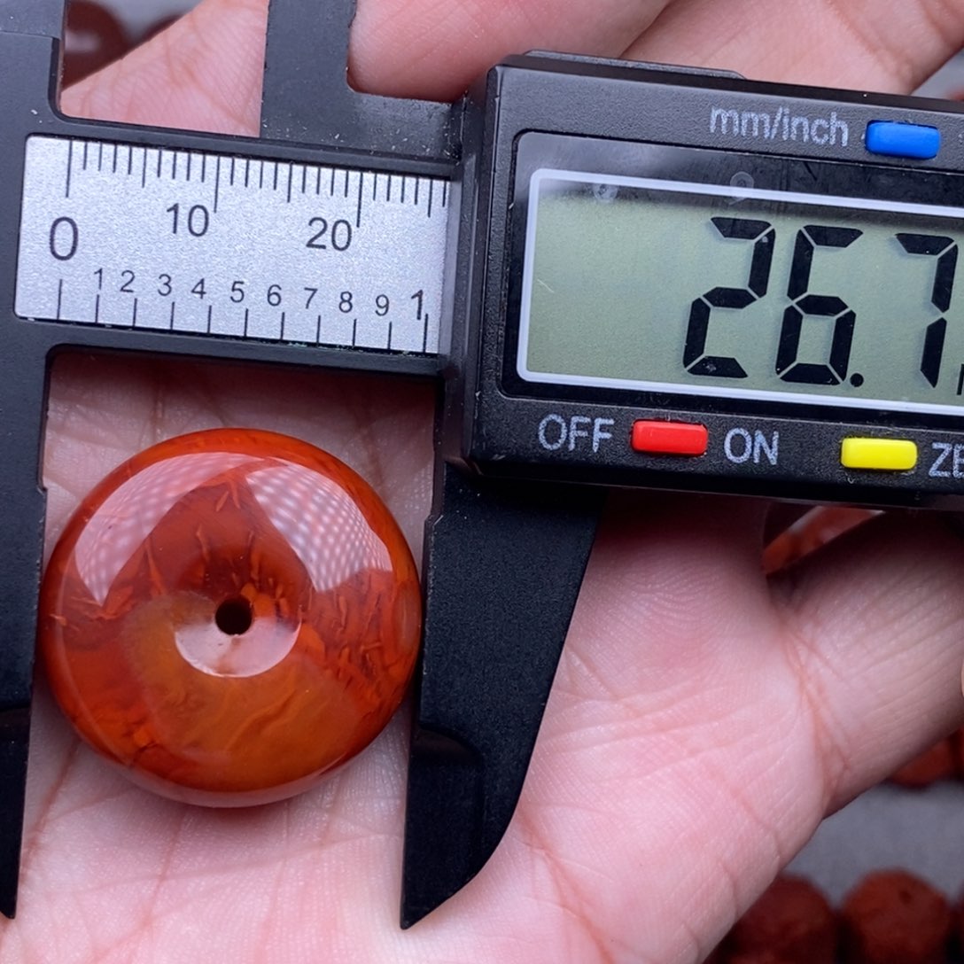 南红玛瑙配饰未镶嵌微瑕