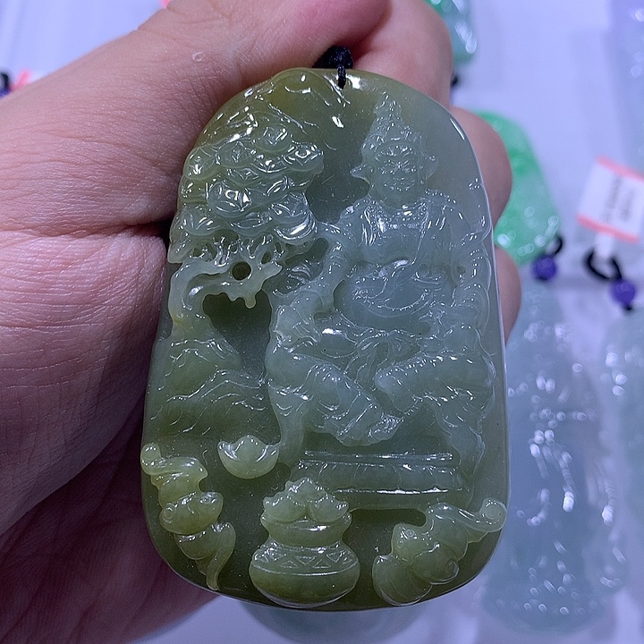 翡翠未镶嵌颈饰天然翡翠A货吊坠