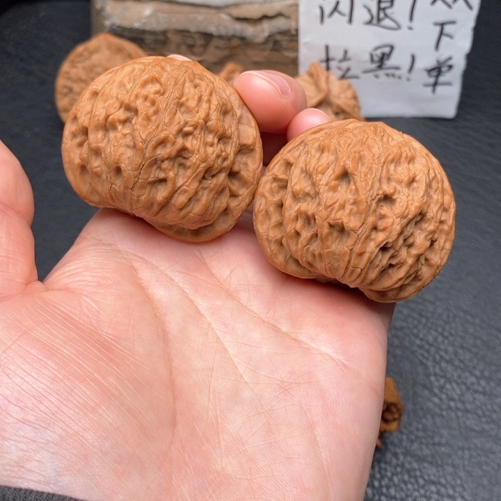 桃核把件尺寸44.8公子帽