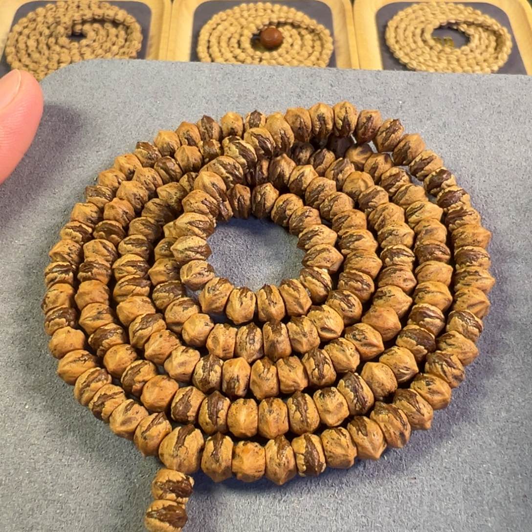 【闪购商品】吊坠柏香籽/百香籽热振藏切横打14号