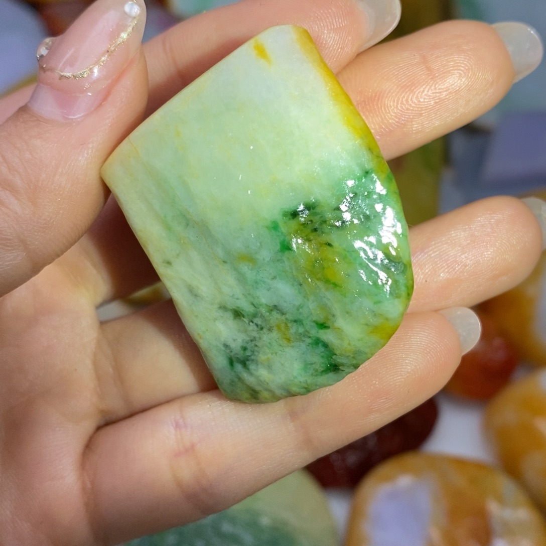 翡翠挂件未镶嵌缅甸