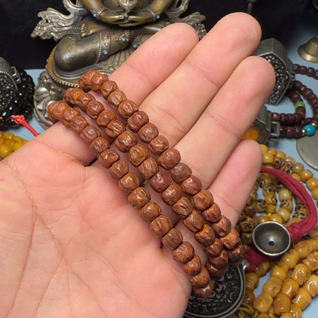 哈***里格桑工艺坊直播间