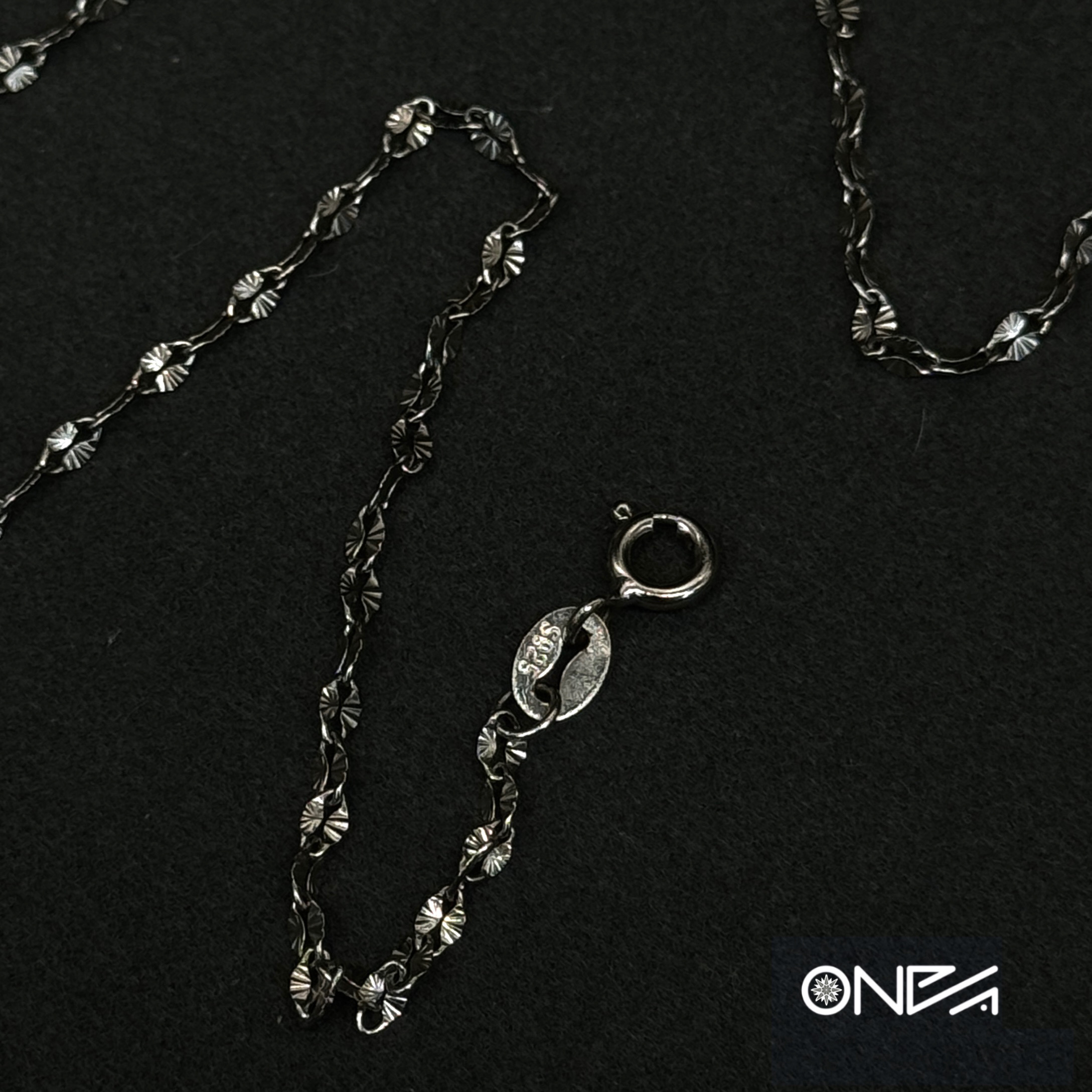 坠链均925银 ONEPART高定系列 超闪匠心锤纹波浪嘴唇项链 男女