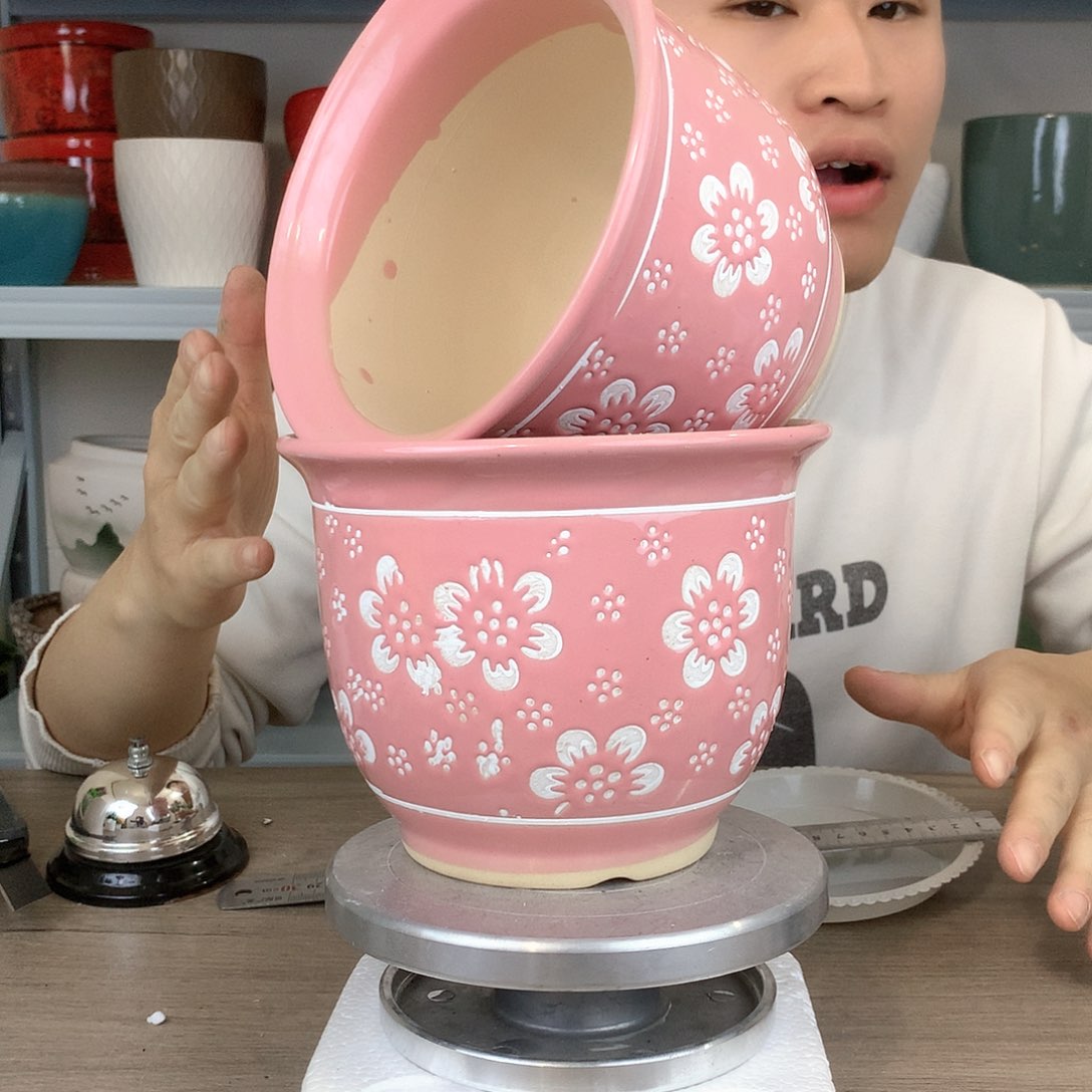 红陶梅花图案粉红色花盆14x13花盆一个花盆