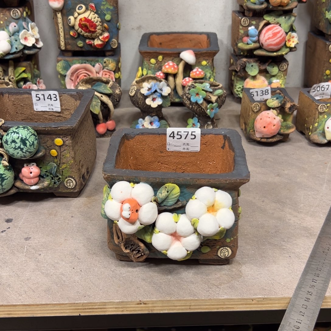 萌***噠4575微瑕，雨田花器