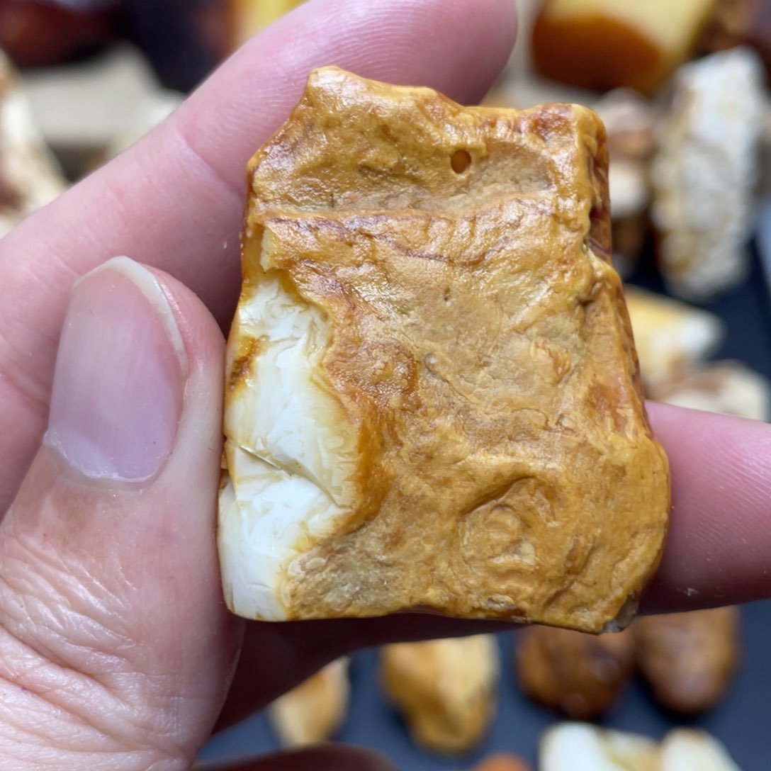 定制琥珀未镶嵌定制