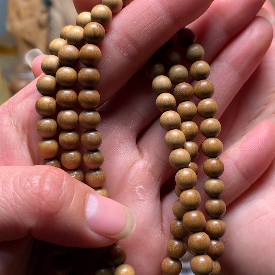 檀香木手串/手链老山檀香0.6多圈顺纹