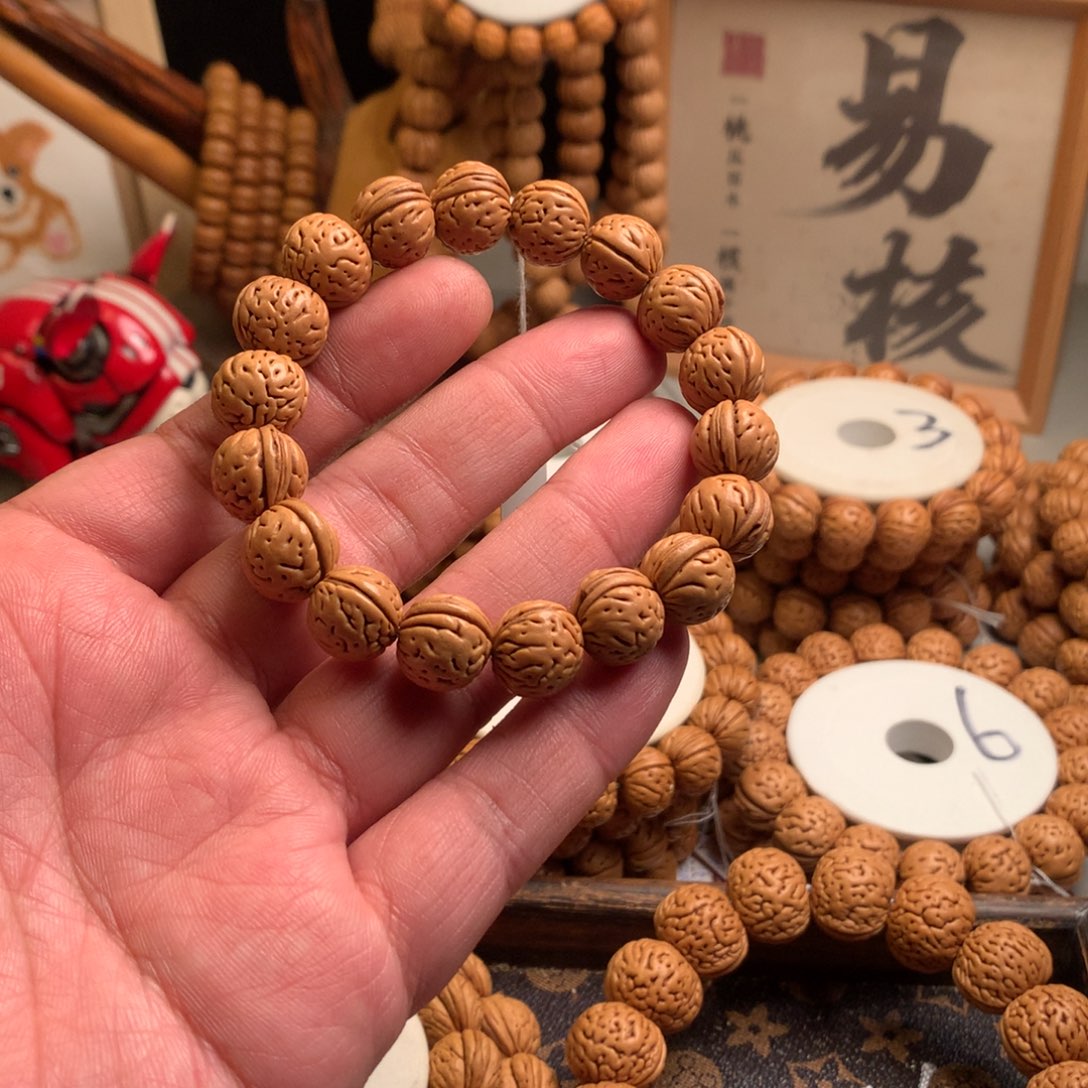 向***鹰手串桃核1.4磐文桃核手串