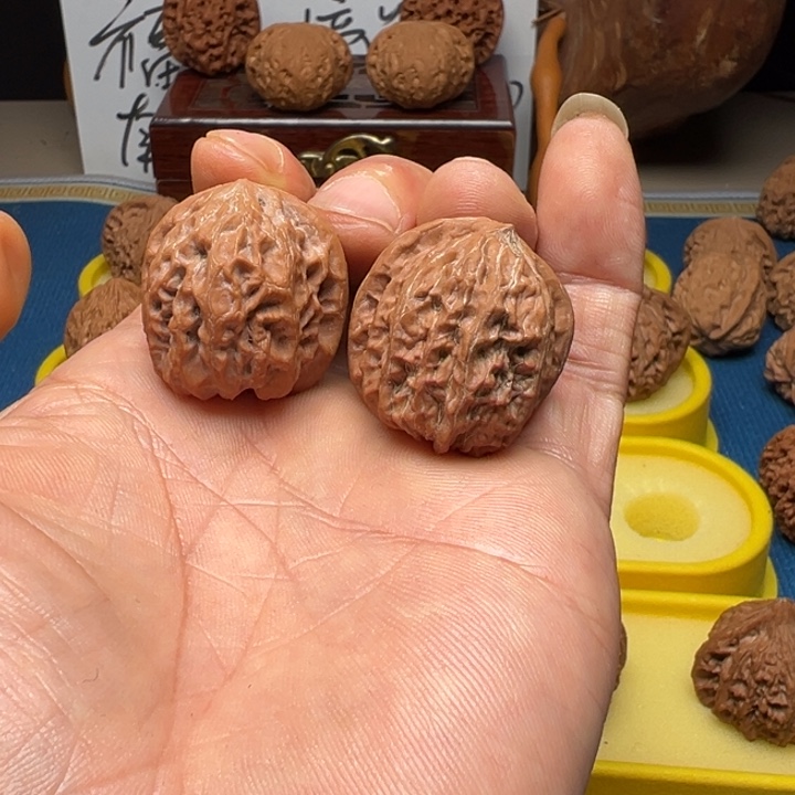 ****瓜吊坠文玩核桃元宝全品无修