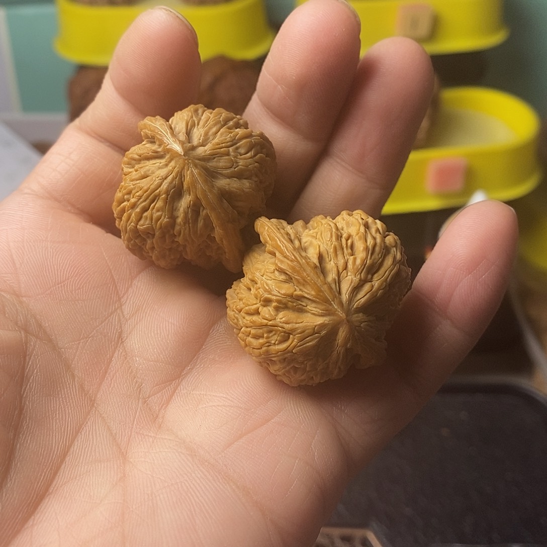 吊坠文玩核桃密纹33