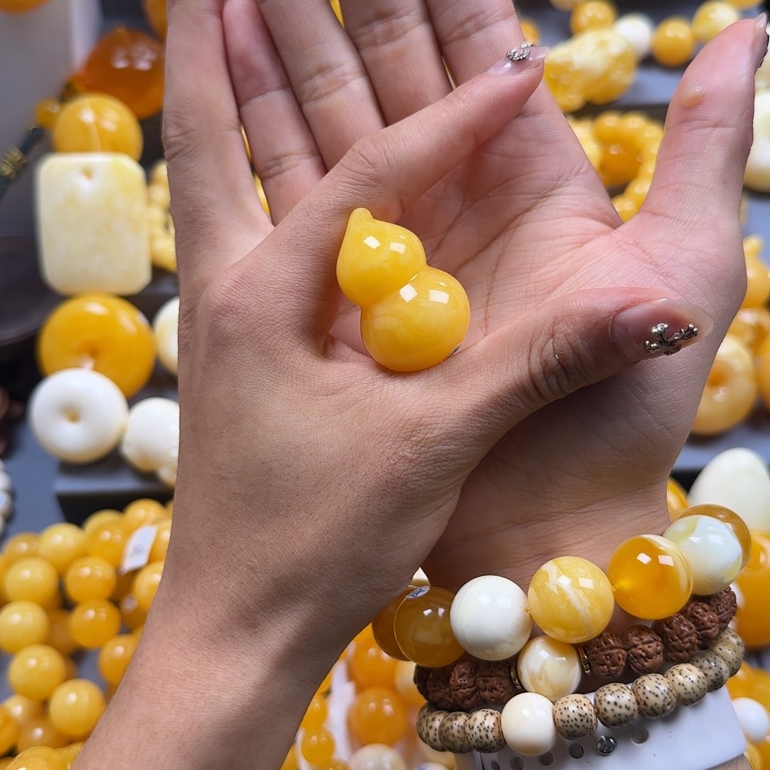 蜜蜡珠宝奇石未镶嵌葫芦