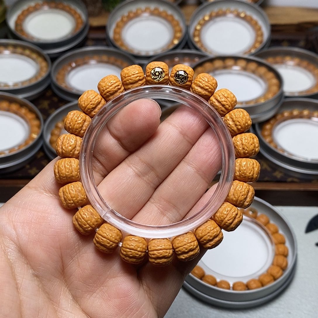 猴头核桃手串17号双标一代龙手串10左右