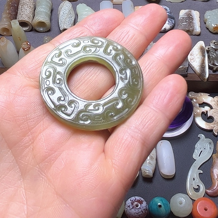 和田玉（糖玉）未镶嵌颈饰